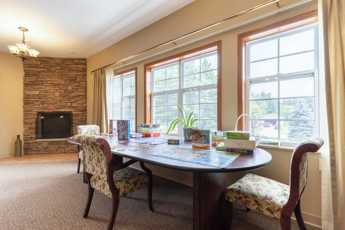 https://www.jaybirdseniorliving23.net/wp-content/uploads/2023/12/Milestone_Senior_Living_Rhinelander_28_1200.webp